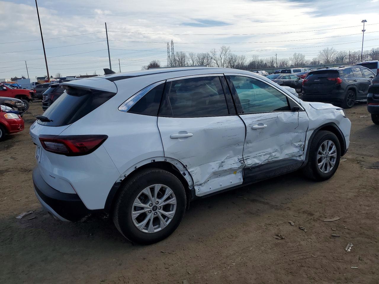 2023 FORD ESCAPE