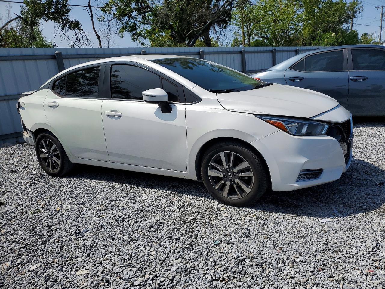 2020 NISSAN VERSA