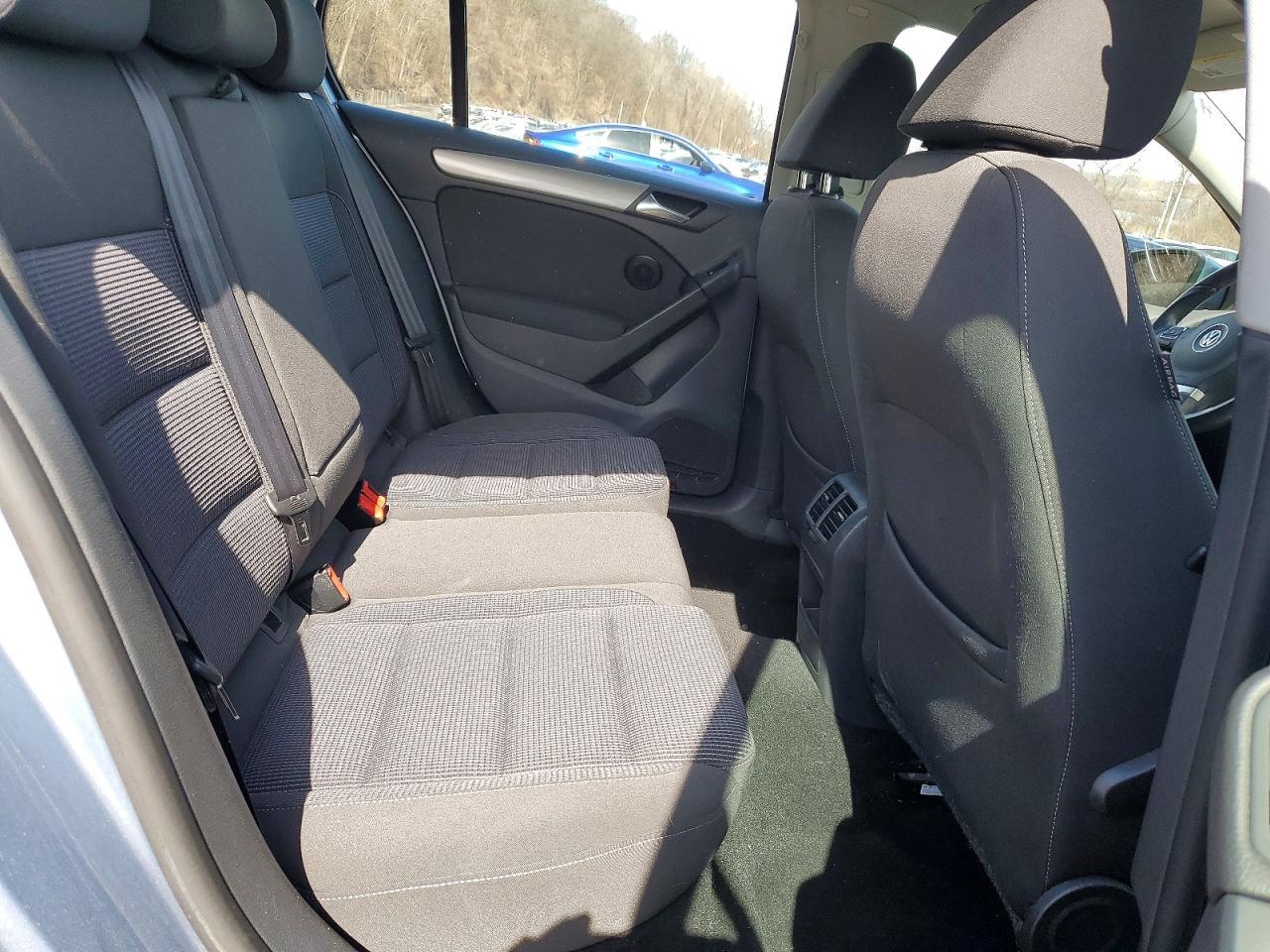 2012 VOLKSWAGEN GOLF