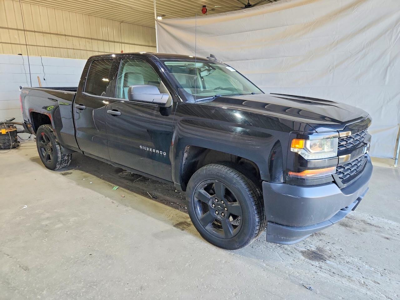 2017 CHEVROLET Silverado