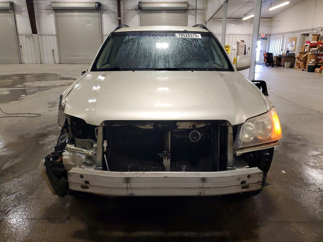 2003 TOYOTA HIGHLANDER