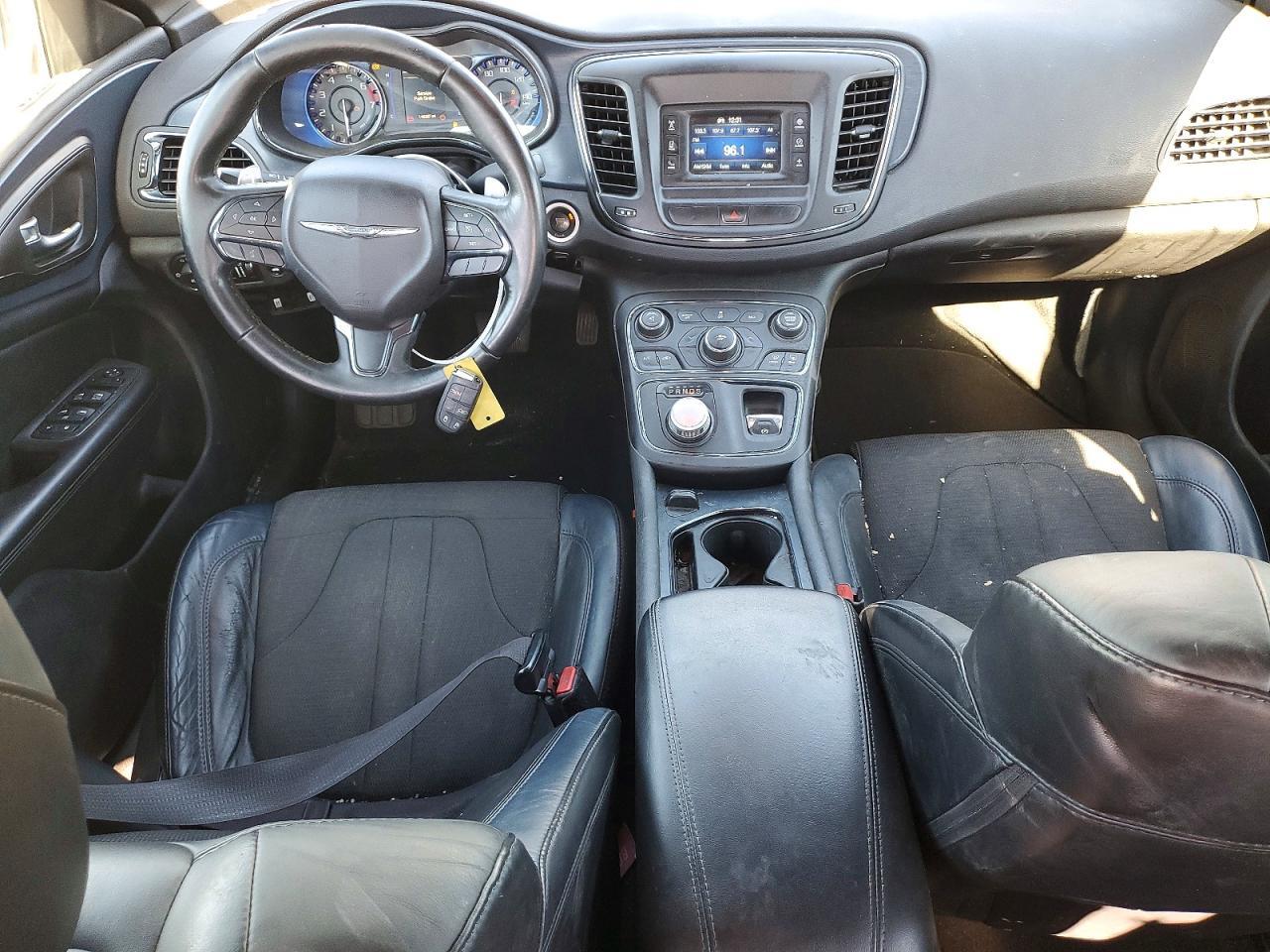 2015 CHRYSLER 200
