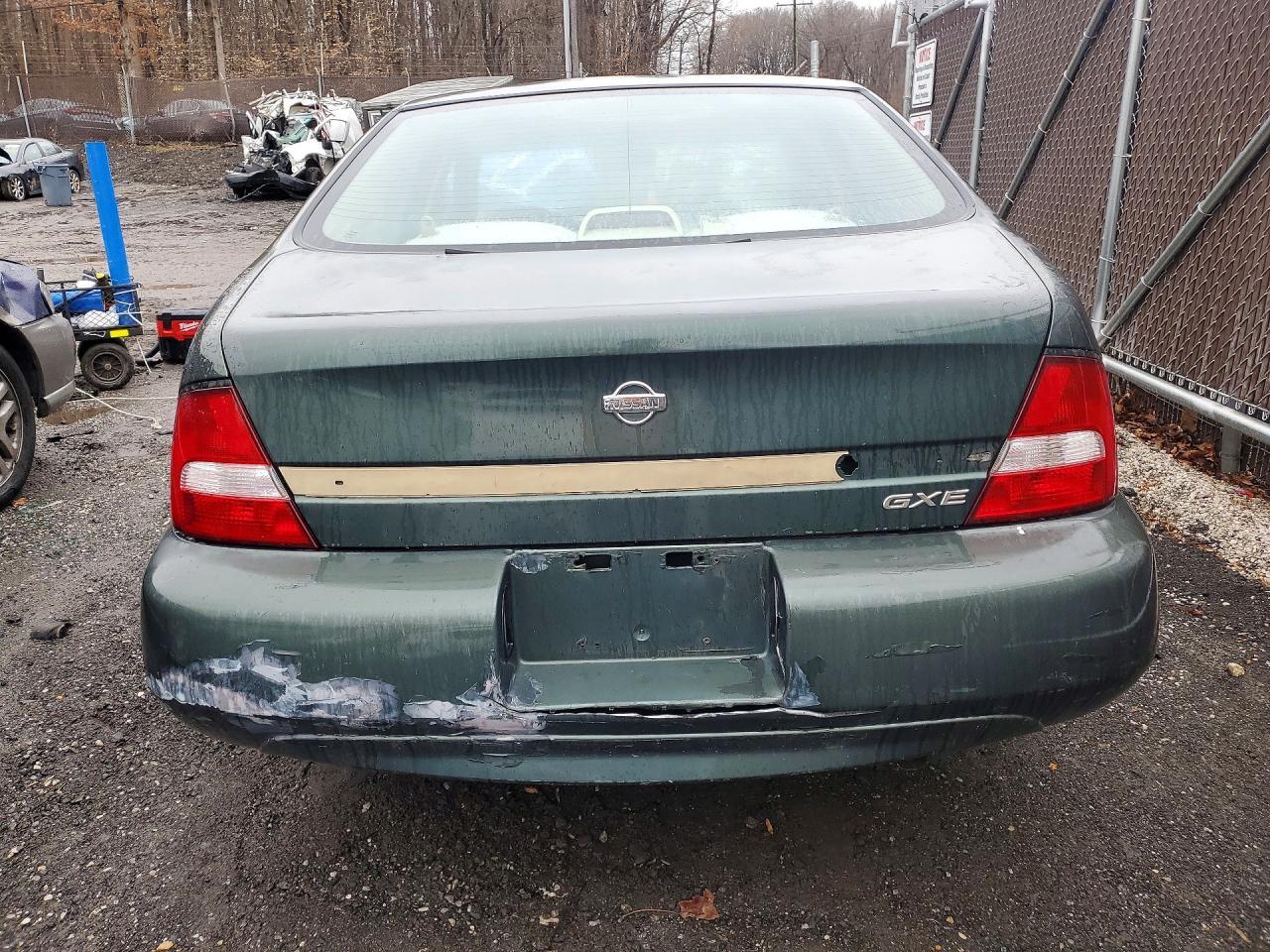 2001 NISSAN ALTIMA