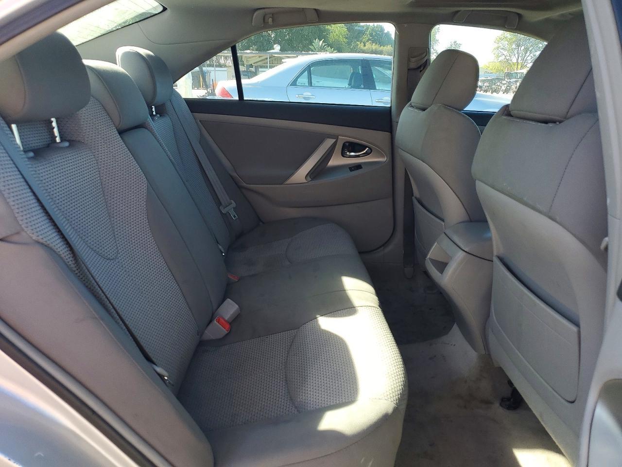2011 TOYOTA CAMRY