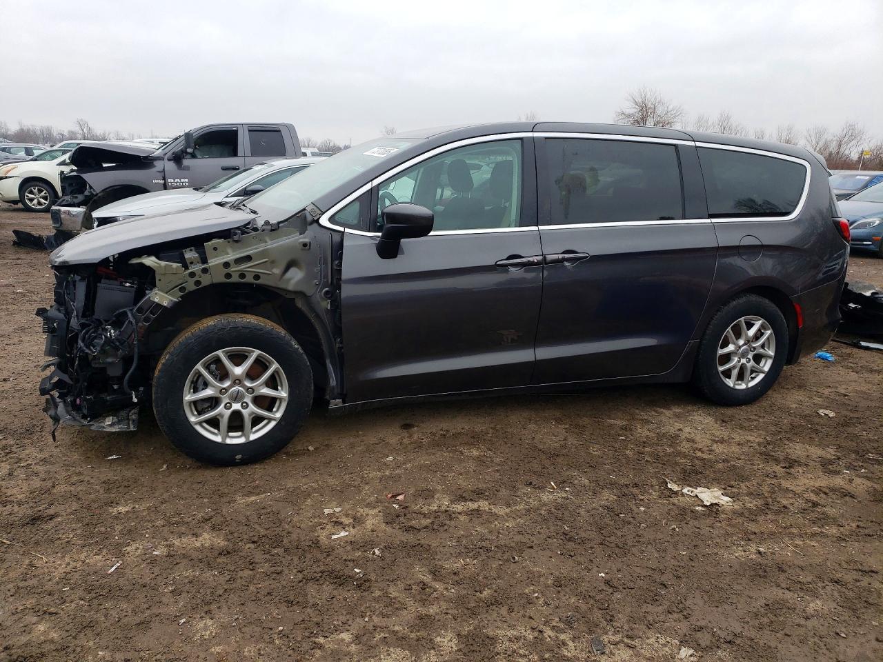 2023 CHRYSLER Grand Caravan