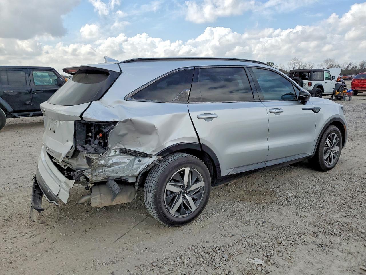 2021 KIA SORENTO