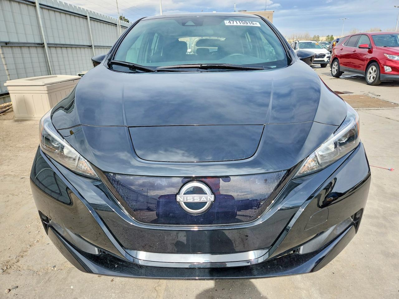 2025 NISSAN LEAF