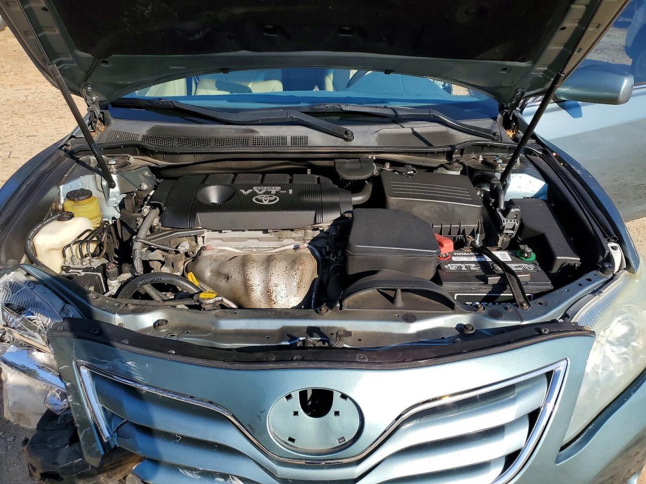 2010 TOYOTA CAMRY