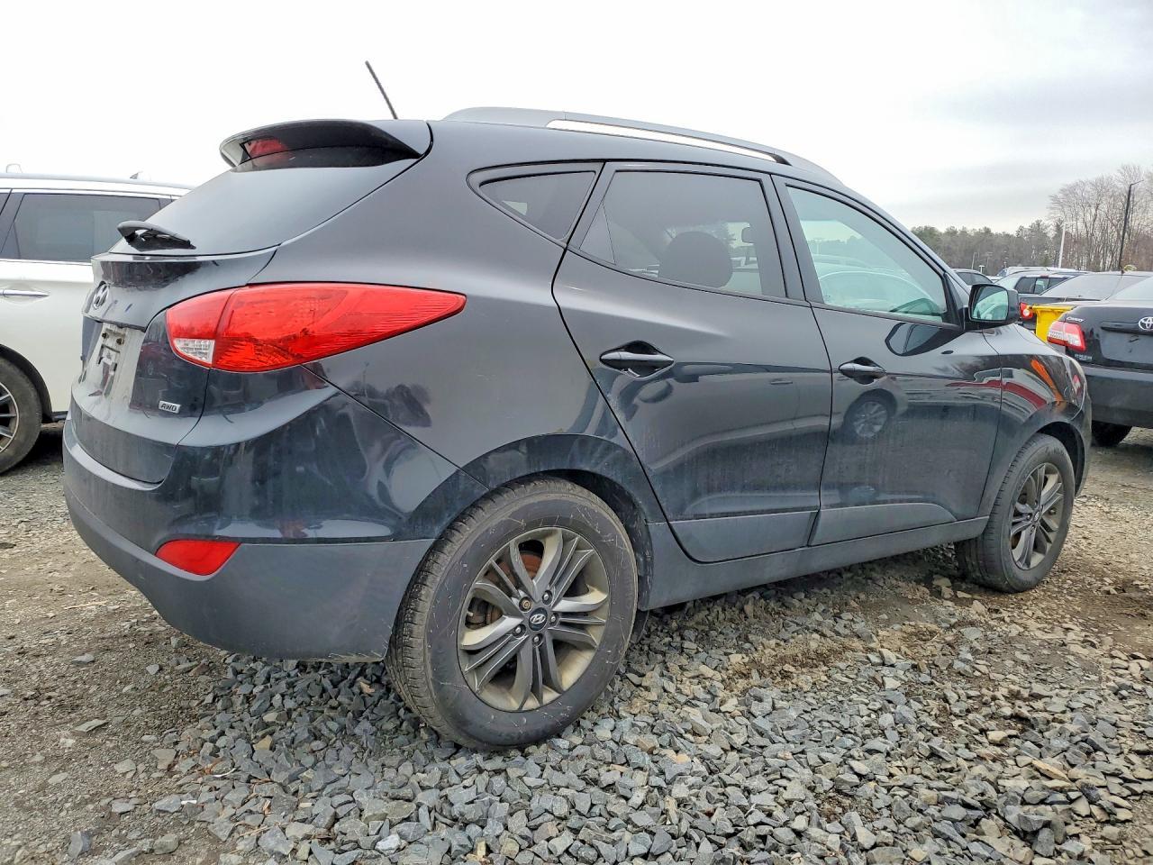 2015 HYUNDAI TUCSON