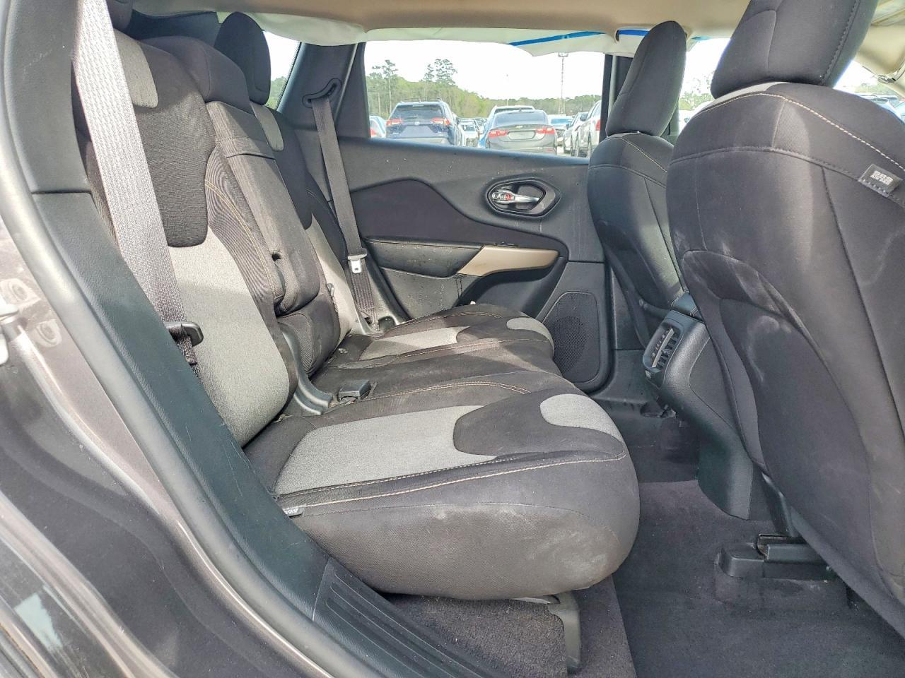 2018 JEEP CHEROKEE