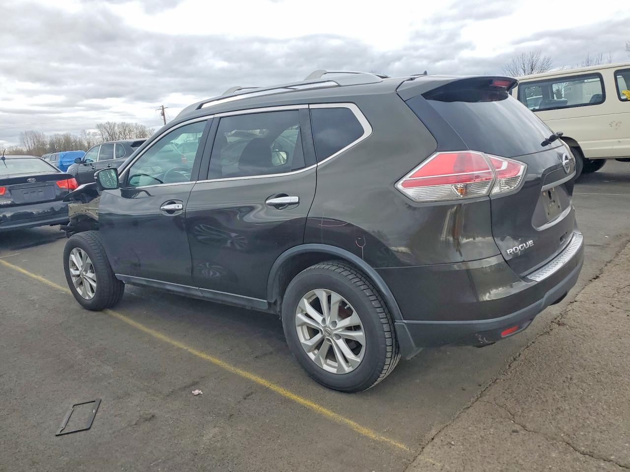 2015 NISSAN ROGUE