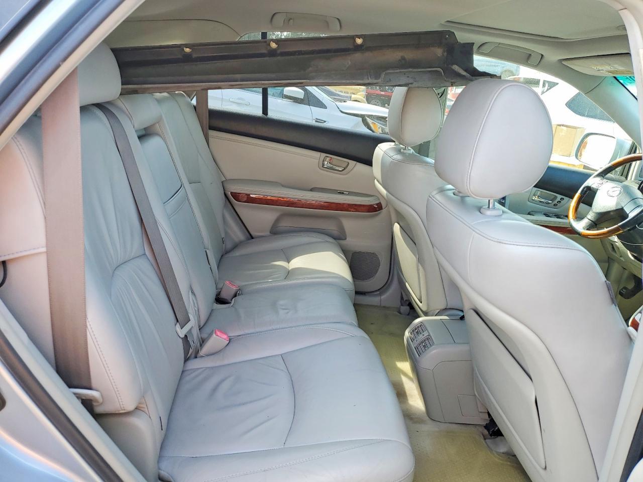 2004 LEXUS Rx 330