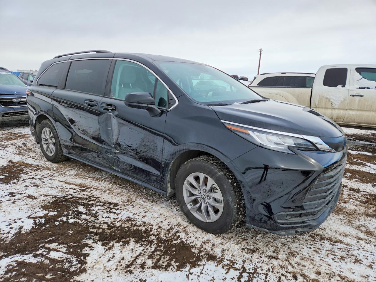 2022 TOYOTA SIENNA