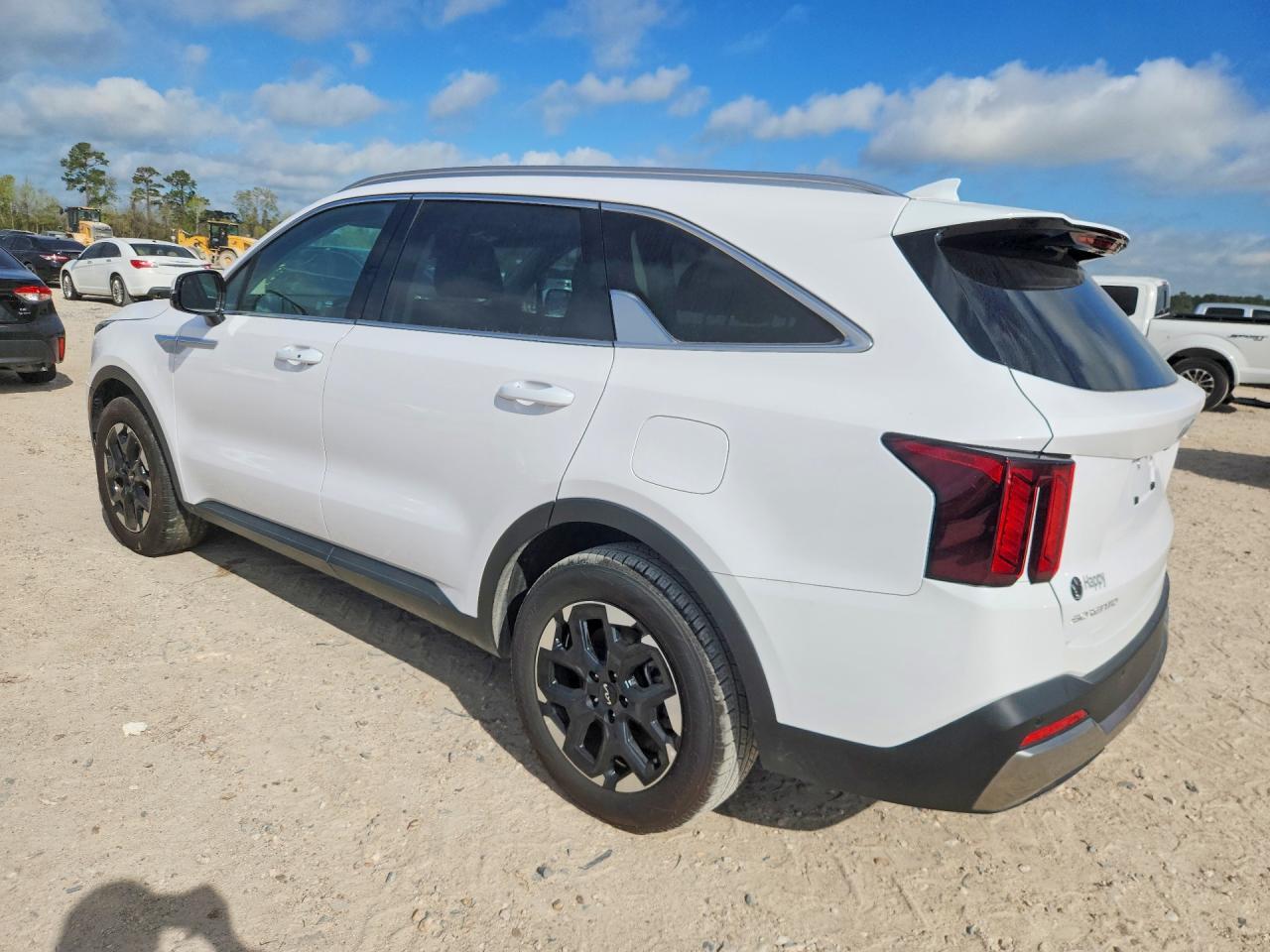 2025 KIA SORENTO