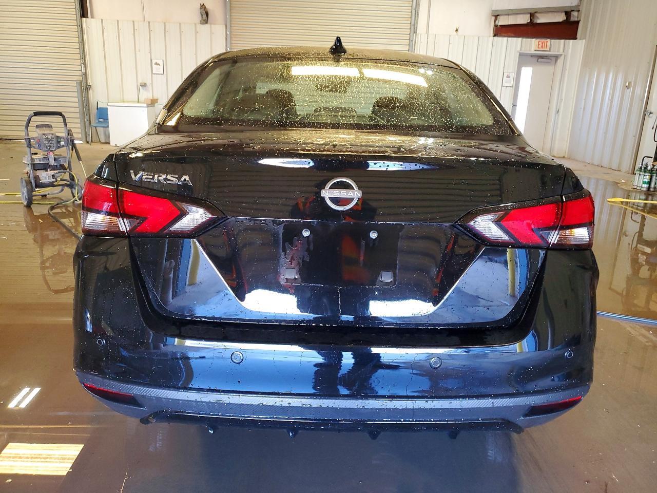 2025 NISSAN VERSA