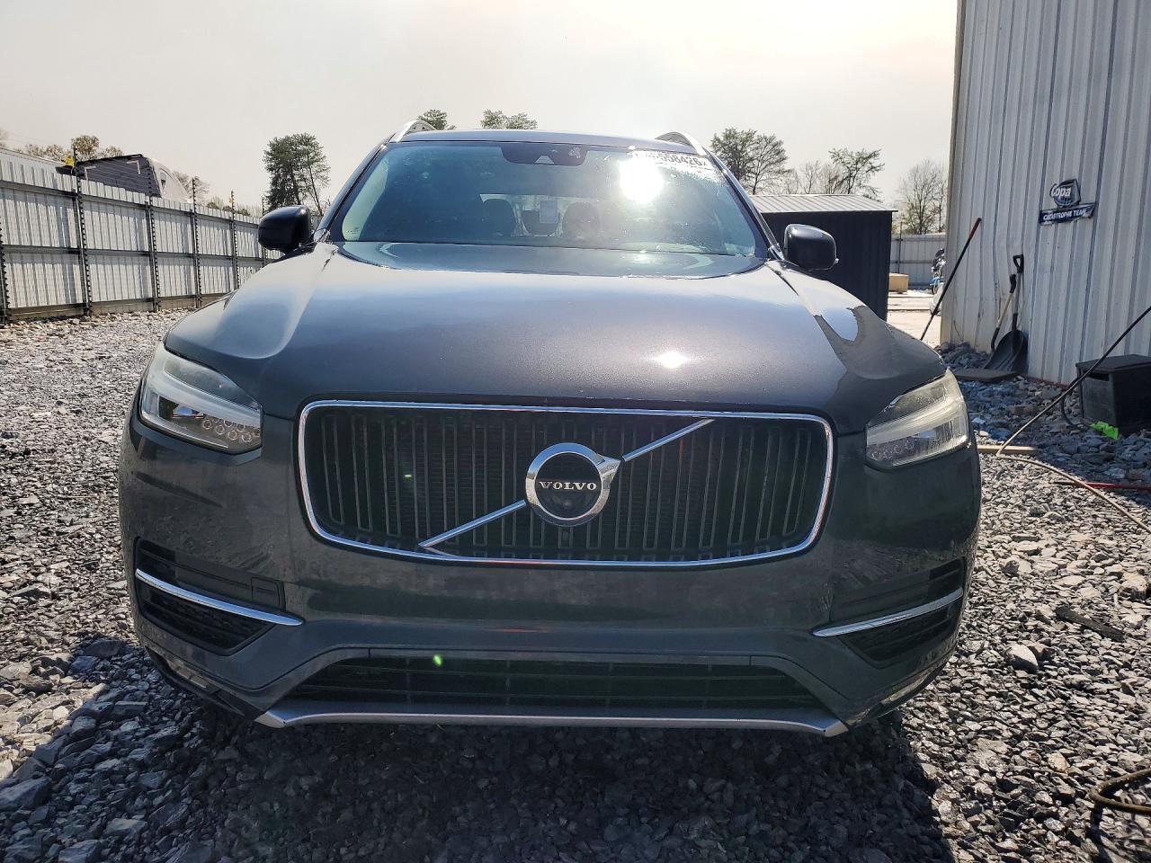 2017 VOLVO XC90