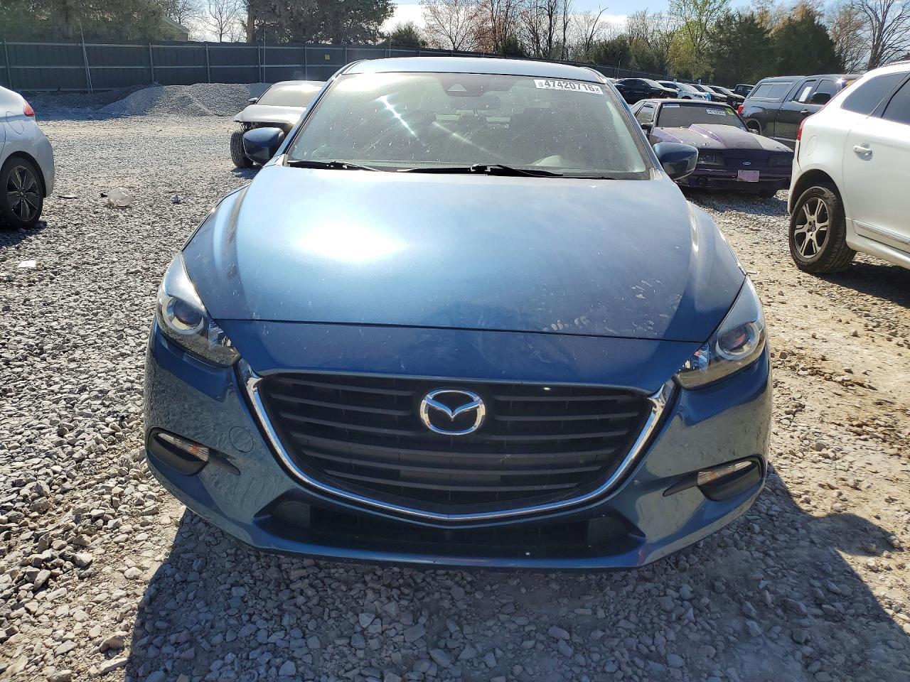 2018 MAZDA 3
