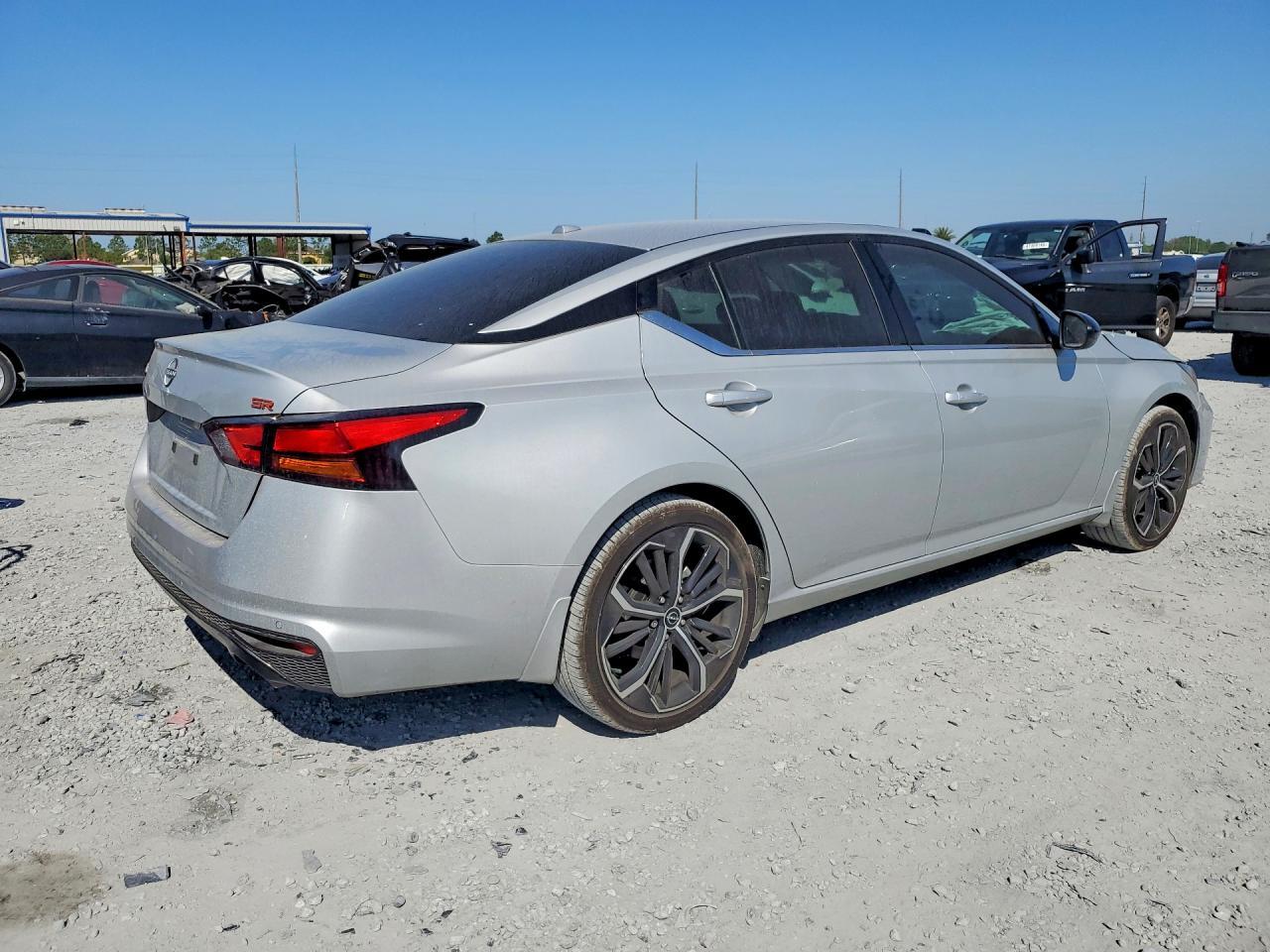 2025 NISSAN ALTIMA