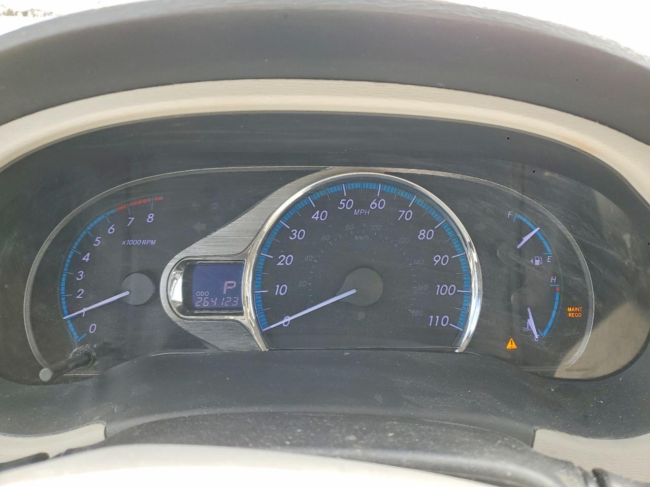 2012 TOYOTA SIENNA