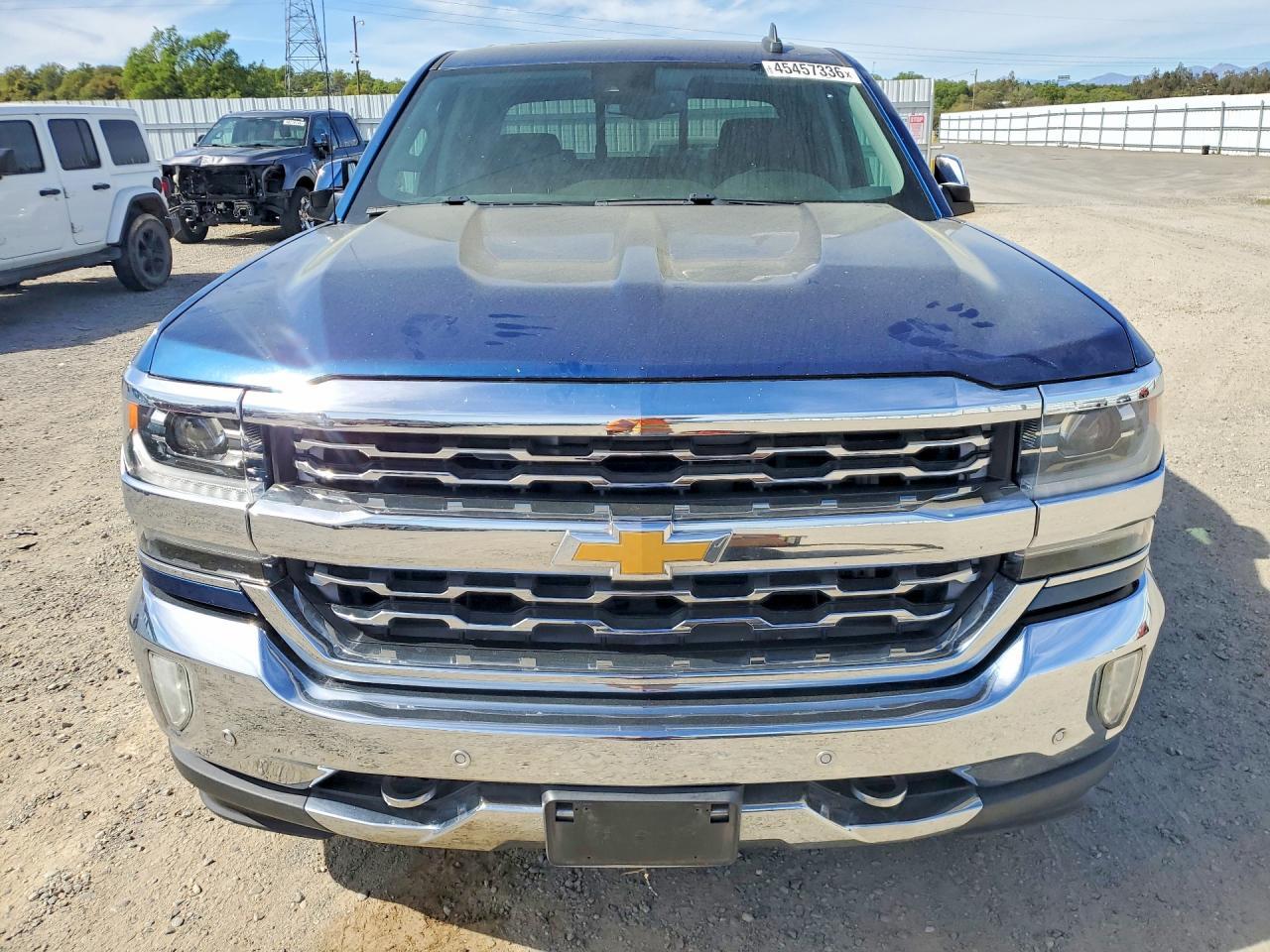 2017 CHEVROLET Silverado