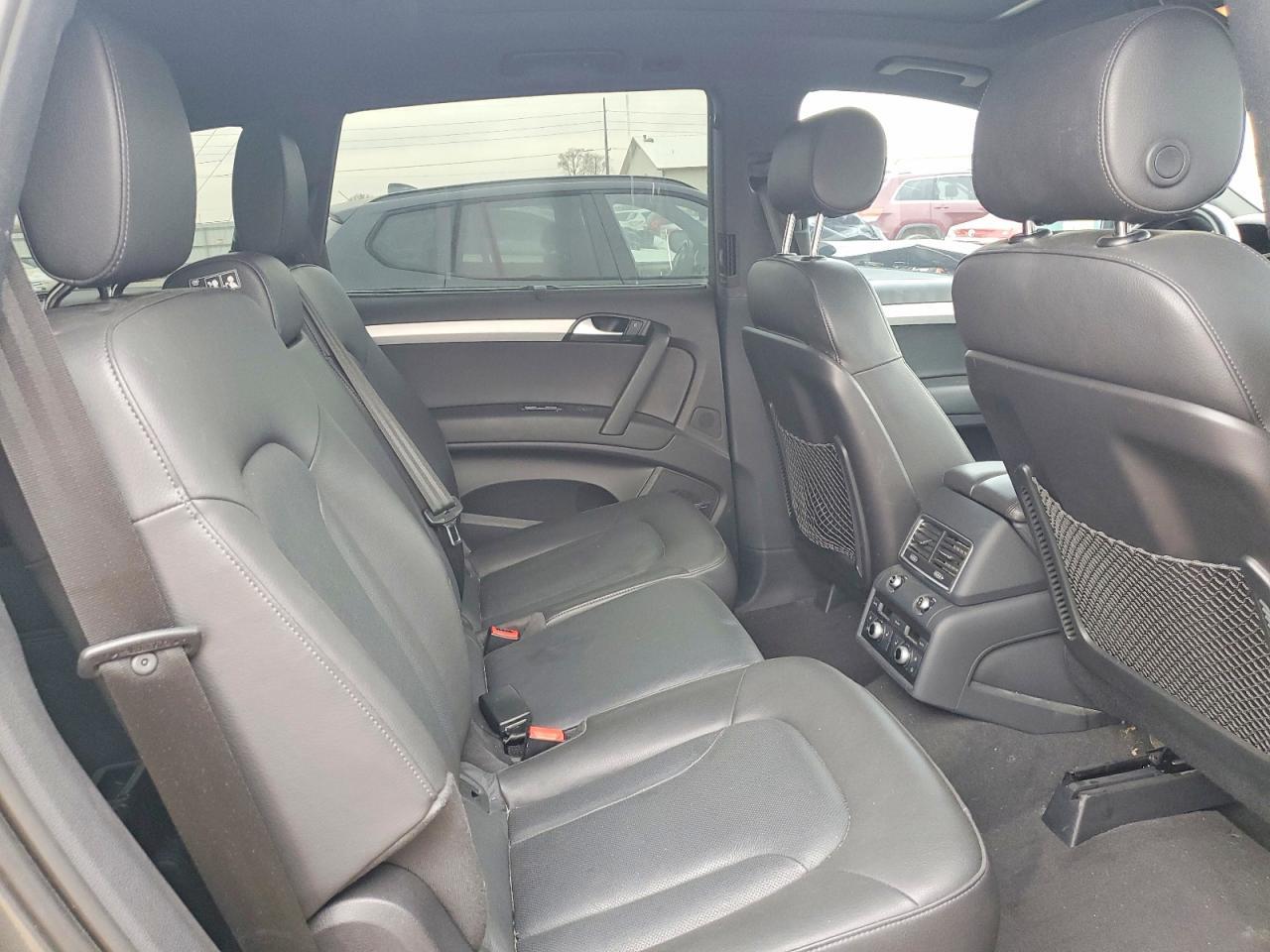 2015 AUDI Q7