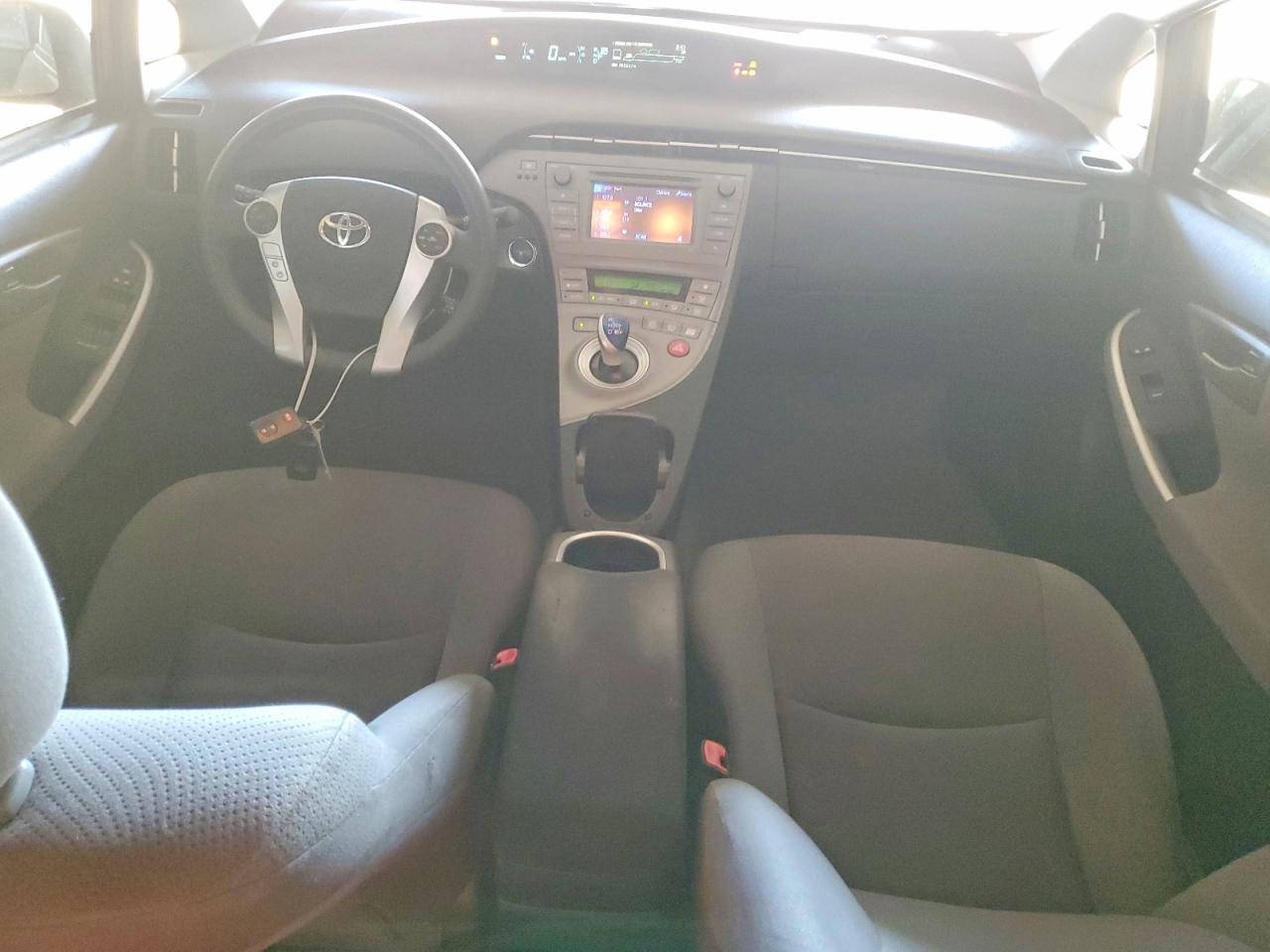2012 TOYOTA PRIUS