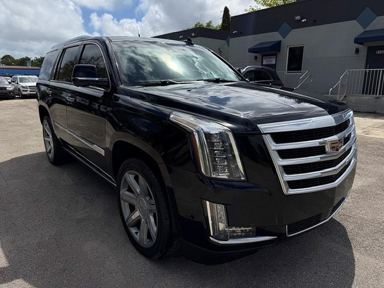 2019 CADILLAC ESCALADE