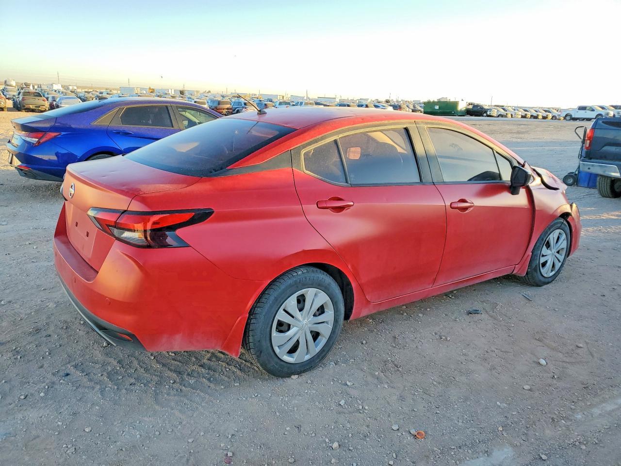 2020 NISSAN VERSA