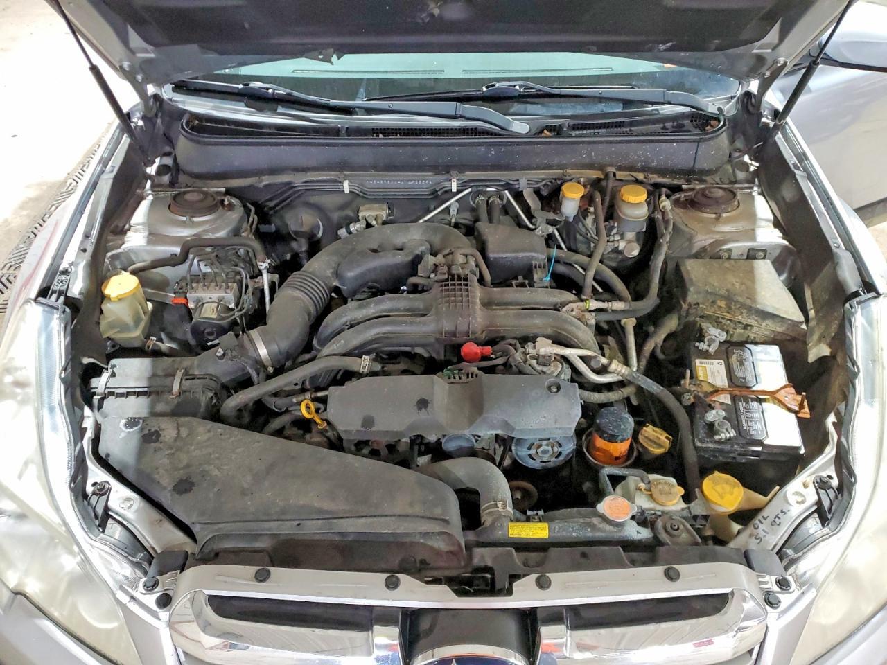 2013 SUBARU Outback