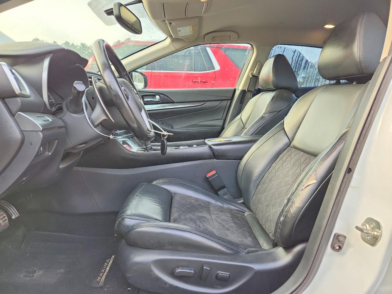 2017 NISSAN Maxima