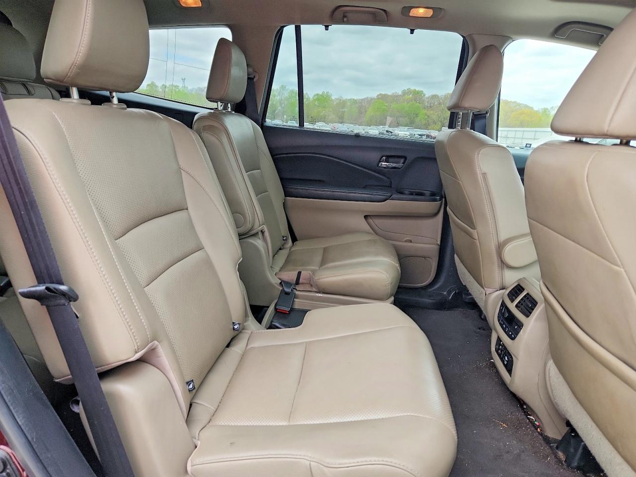 2016 HONDA PILOT