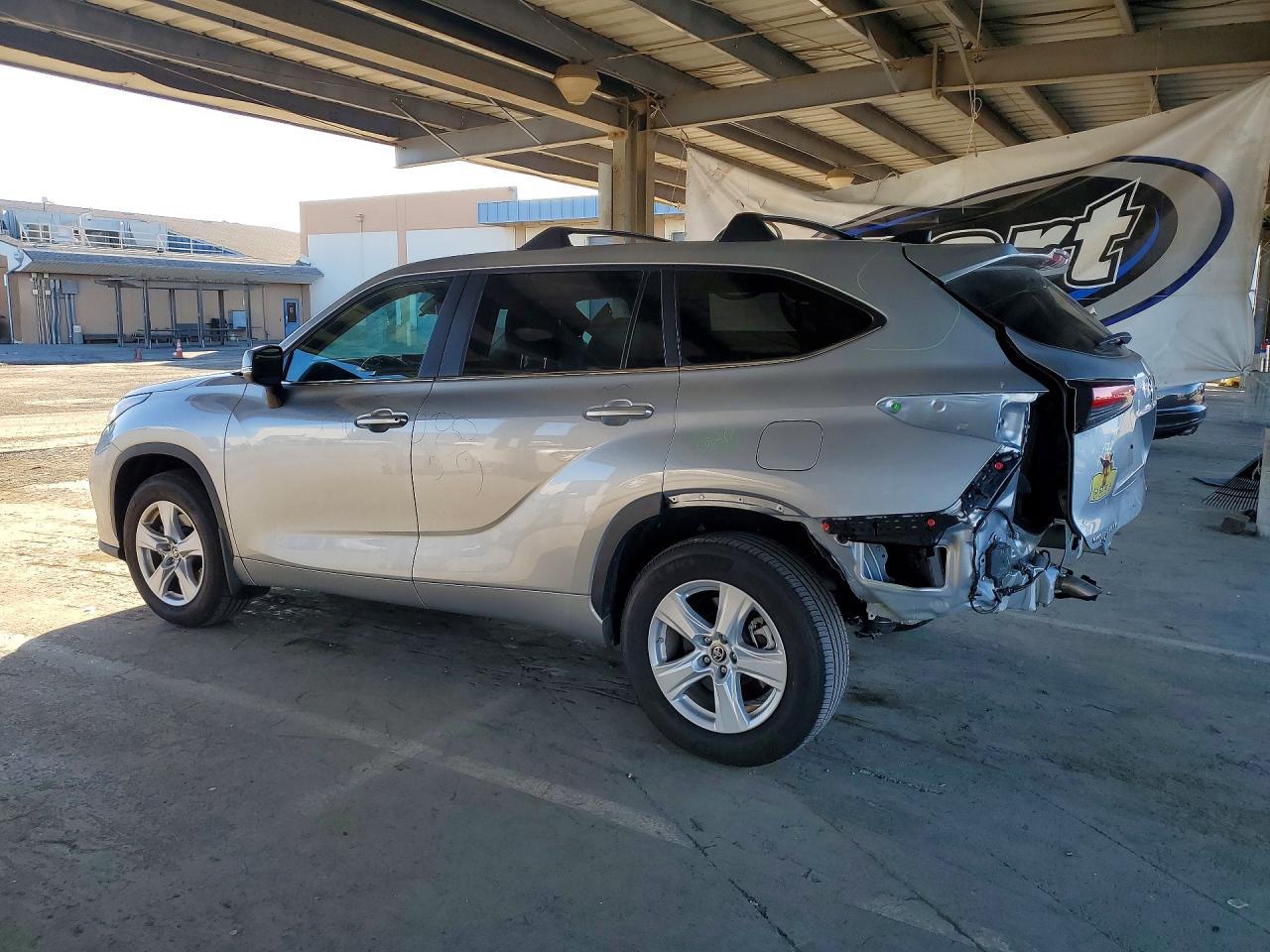 2023 TOYOTA HIGHLANDER
