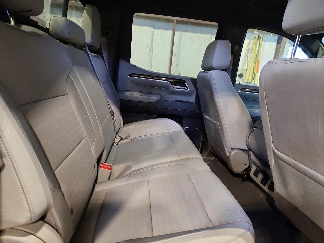 2024 GMC Sierra
