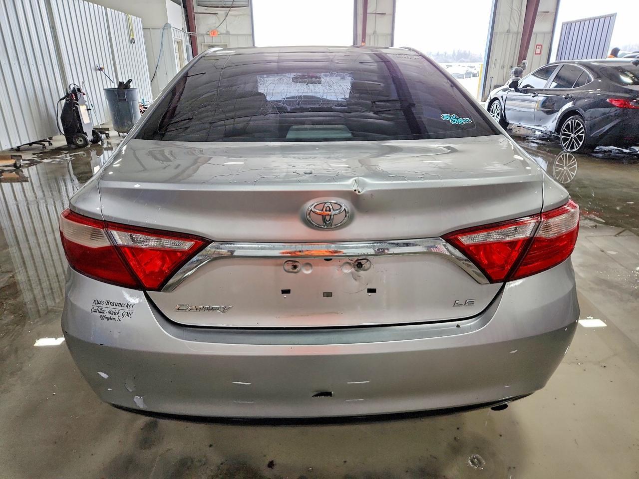 2016 TOYOTA CAMRY