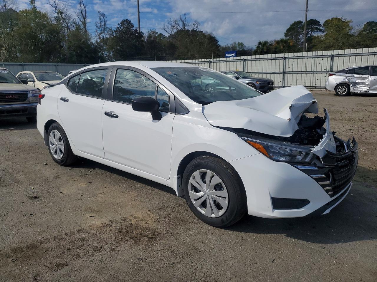 2025 NISSAN VERSA