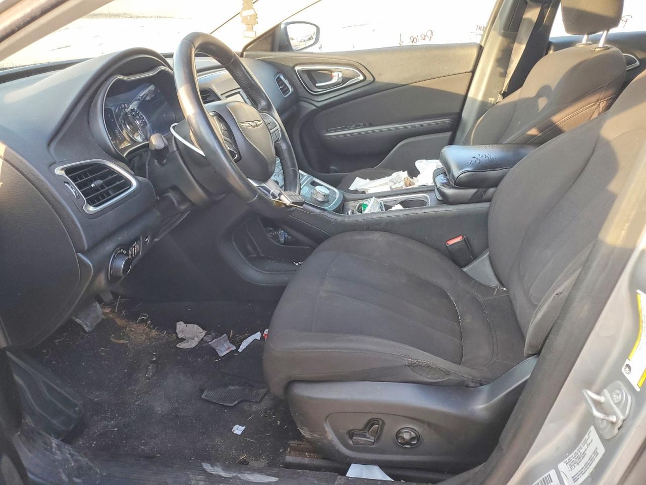 2015 CHRYSLER 200