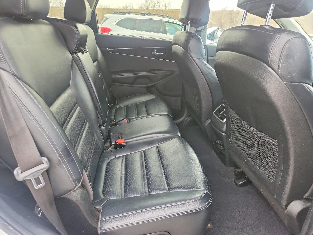 2017 KIA SORENTO