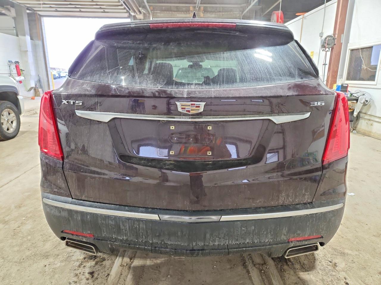 2017 CADILLAC XT5