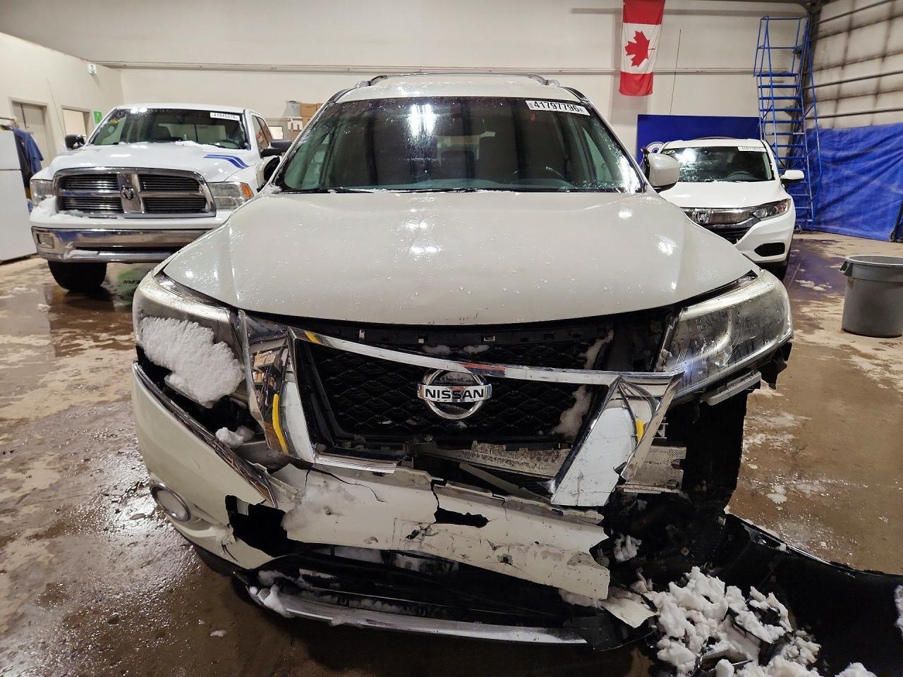 2016 NISSAN PATHFINDER