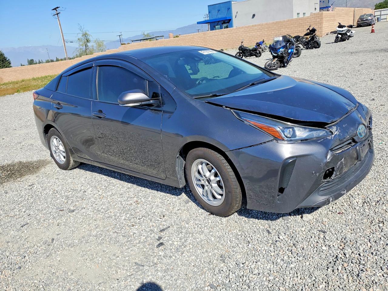 2019 TOYOTA PRIUS