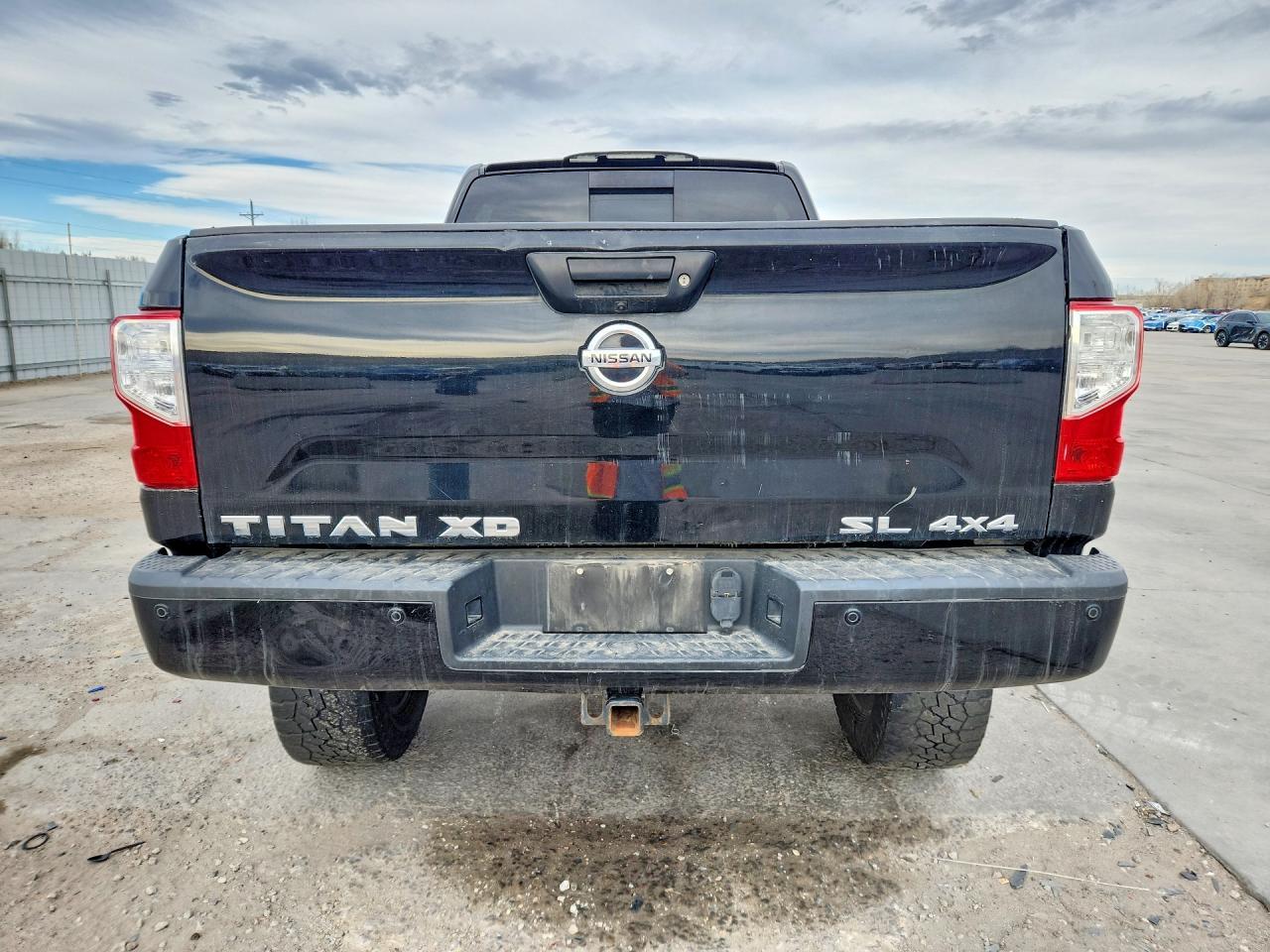 2016 NISSAN Titan
