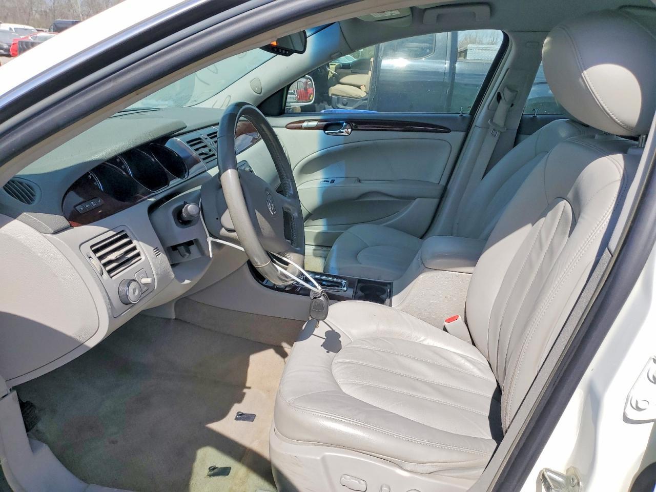2010 BUICK Lucerne