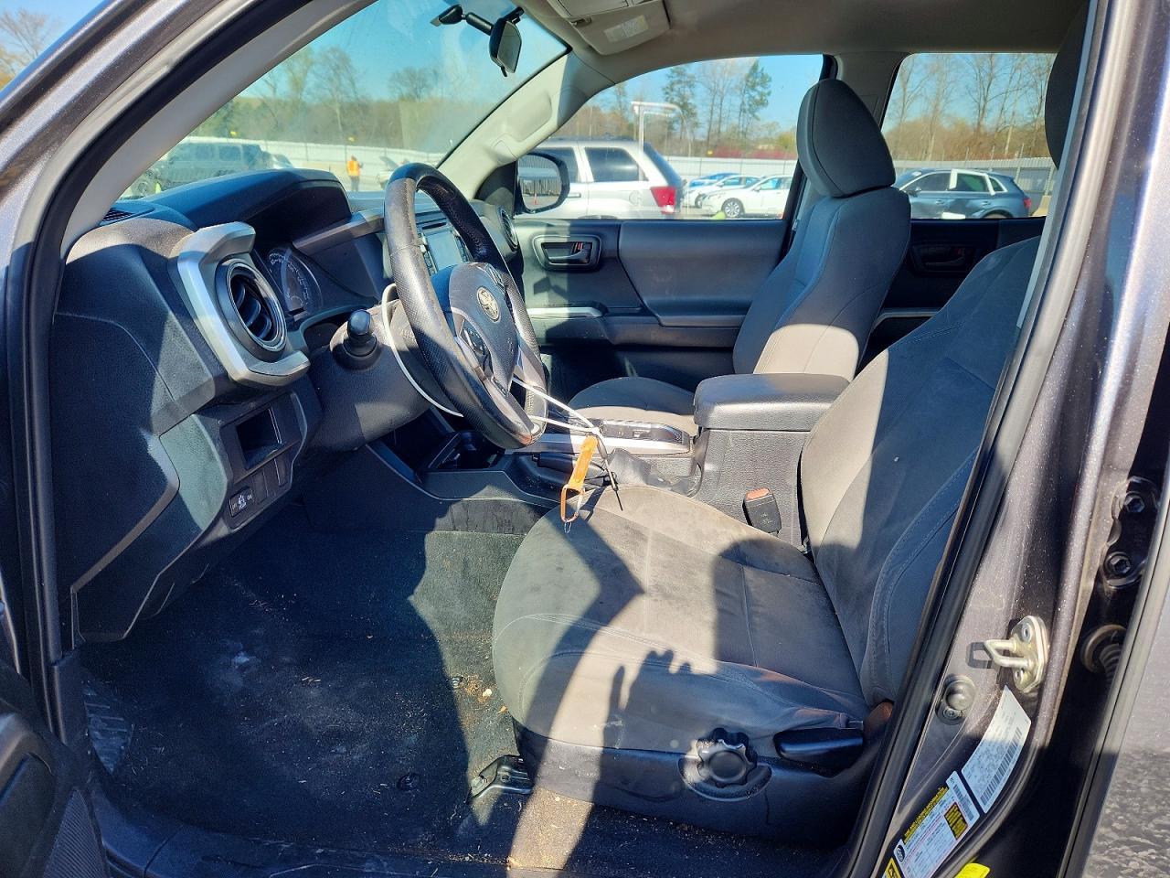 2016 TOYOTA TACOMA