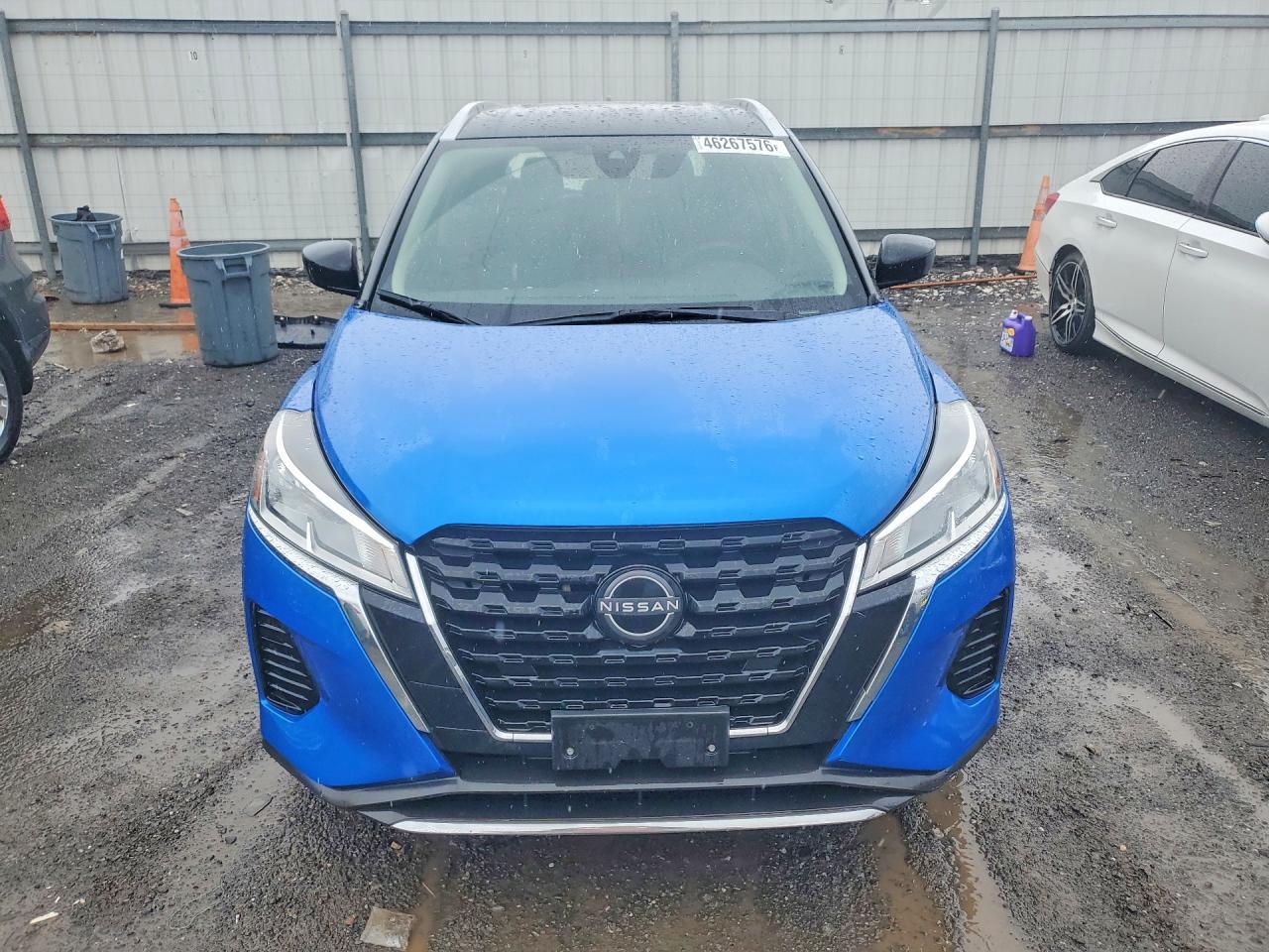 2024 NISSAN KICKS