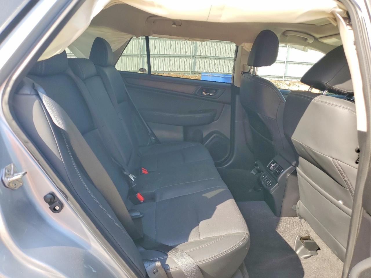 2019 SUBARU Outback