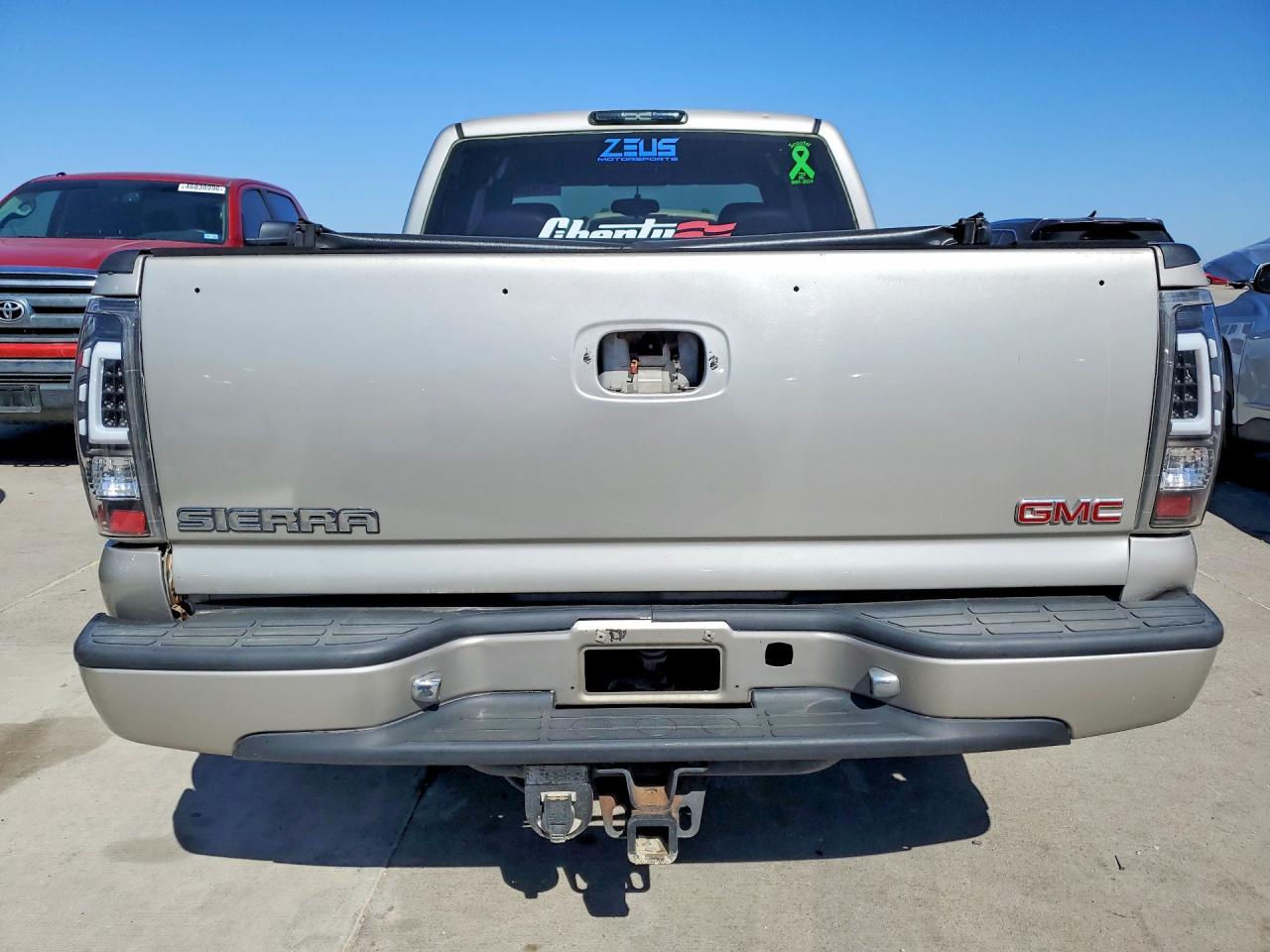 2005 GMC Sierra