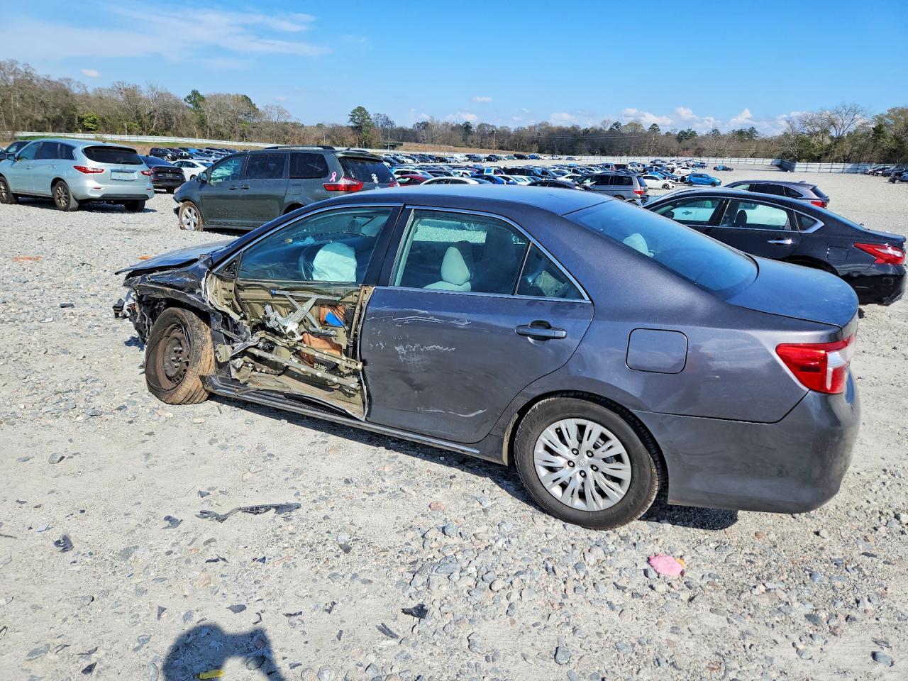 2014 TOYOTA CAMRY