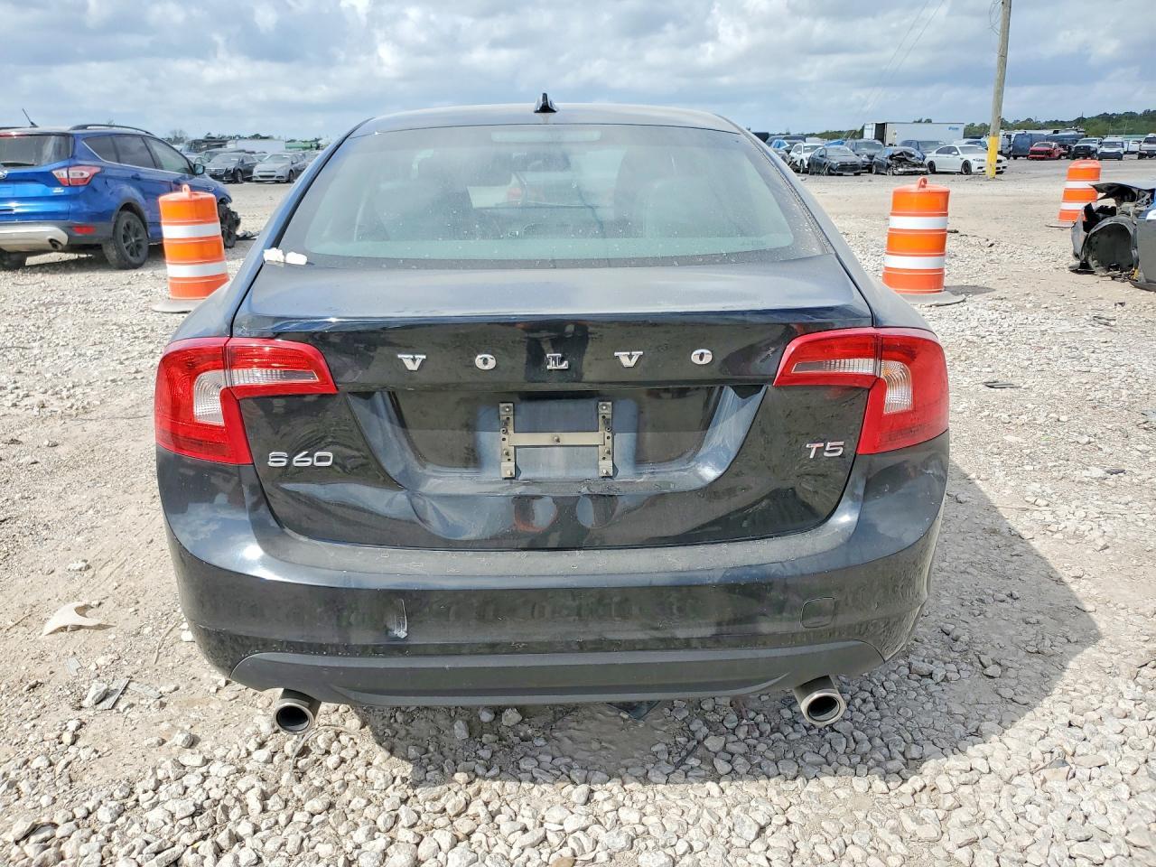 2013 VOLVO S60