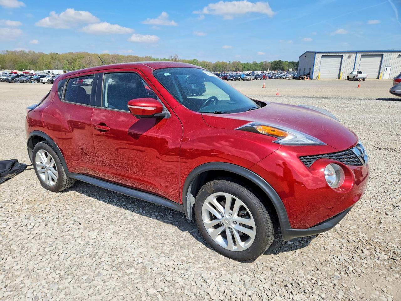 2015 NISSAN Juke