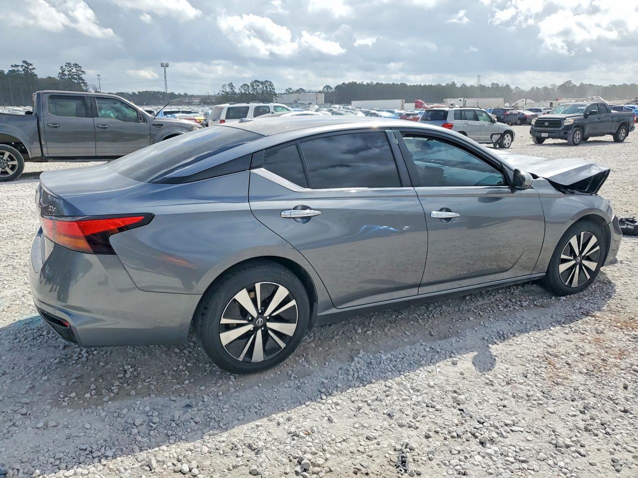 2021 NISSAN ALTIMA